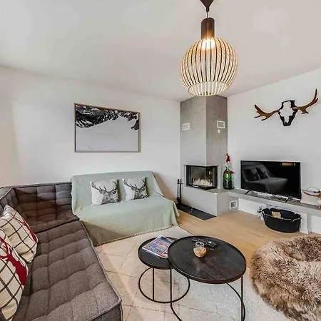 Appartement Center With Fireplace And Parking *