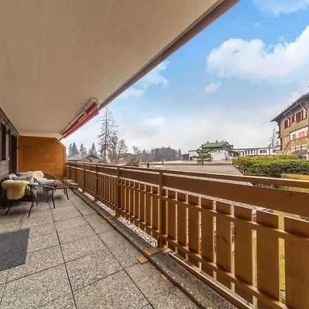 Center With Fireplace And Parking Апартаменты *